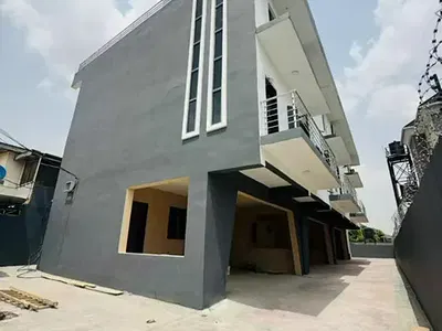 Luxury Newly Built 4 Bedroom Duplex Plus BQ