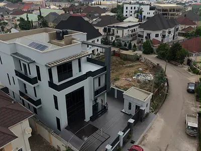 5 Bedroom Fully Detached Duplex