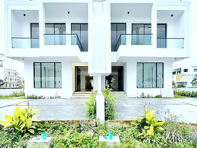 Luxury 5-Bedroom Semi Detached Duplex