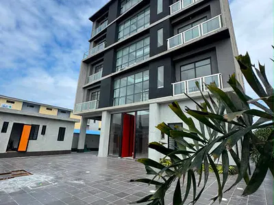 I&2bedroom Apartment Deal with Swimming Pool &elevator