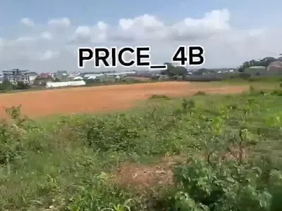 Commercial Land