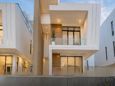 Luxury 5 Bedroom Detached Duplex with a BQ and Pool