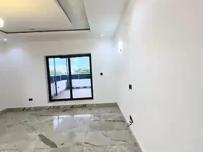 5 Bedroom Detached Duplex