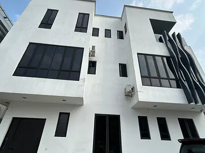Stunning 5 Bedroom Fully Detached with BQ