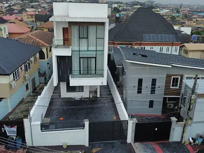 Aesthetically Pleasing 4 Bedroom Fully Detached Duplex with a BQ