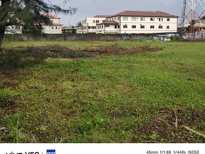 Approximately 8, 000M2 (2 Acres), Dry, Table, Fully Fenced & Gated Land,