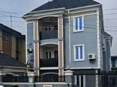 6 Units of 2bedroom Flats with Pop, and All Rooms En-Suite, in a Sere