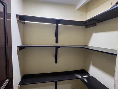 Well Renovated 2 Bedroom Flat
