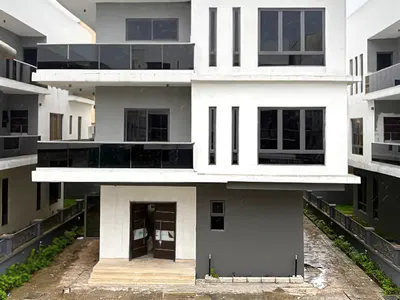 Six Bedroom Detached Duplex with BQ, Swimming Pool