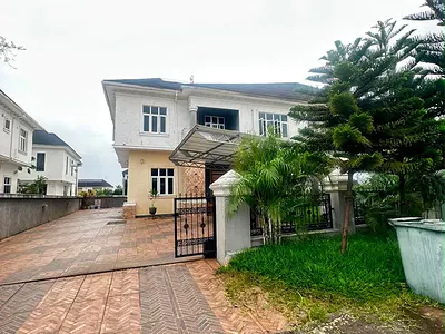 Five Bedroom Semi Detached Duplex with BQ, Solar