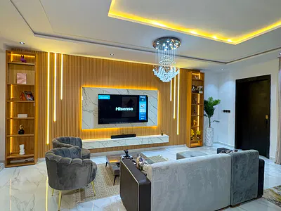 Beautiful Fully Furnished 2 Bedrooms Apartment