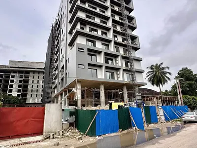 Three Bedroom Block of Flat with a BQ