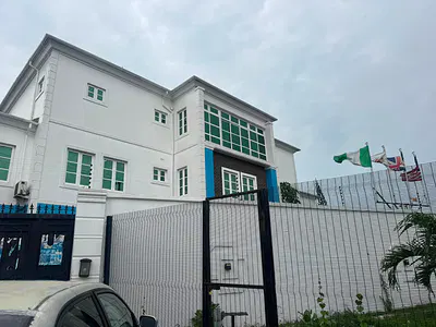 Luxury 15 Bedroom Fully Detached Duplex with 3 Room BQ for Commercial Use