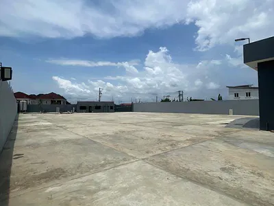 890SQM Commercial Space