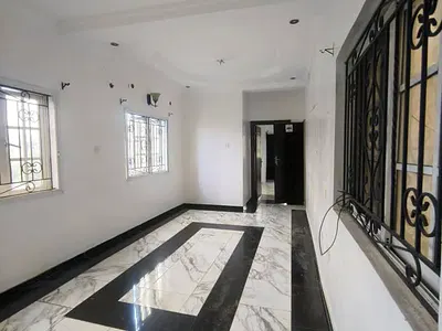 Spacious 2 Bedroom Flat