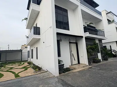 Luxury Furnished 4 Bedroom Detached Duplex with BQ