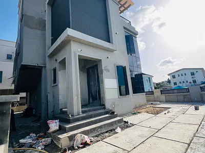 Exquisitely Built 4 Bedroom Duplex with Terrace Plus BQ