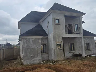 Luxury Spacious 4 Bedroom Duplex Converted to 10 Bedroom Duplex