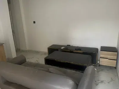 Standard Furnished 1 Bedroom Spacious Apartment, Up Floor