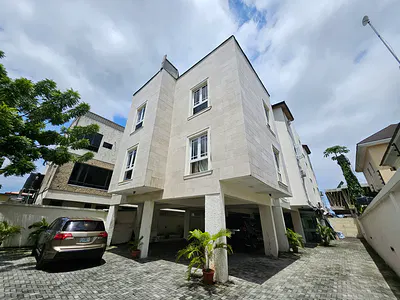 Beautiful 3 Bedroom Apartment