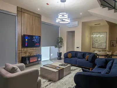 4 Bedroom Terraced Duplex, PS5 and Snooker Board