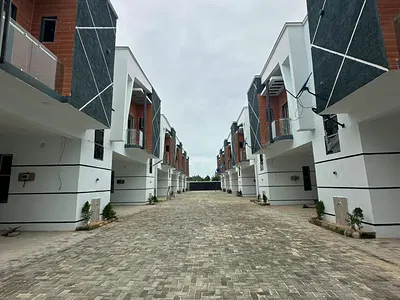 Fully Serviced 4 Bedroom Terrace Duplex + Playground, Pool, Gym