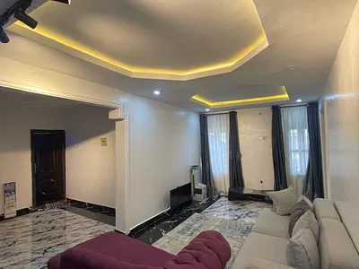 Beautiful Spacious 1 Bedroom Apartment