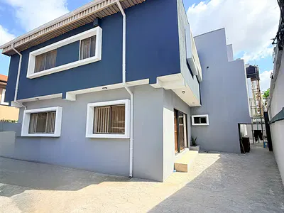 Spacious 5 Bedroom Fully Detached Duplex with Mini Flat BQ