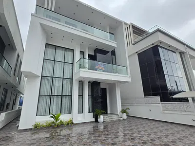5 Bedroom Detached Duplex with Swimming Pool/Cinema/Bq