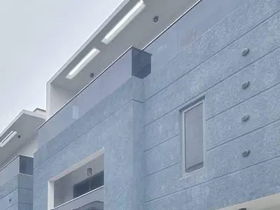 Fully Serviced 5 Bedroom Detached Duplex on 3 Floors