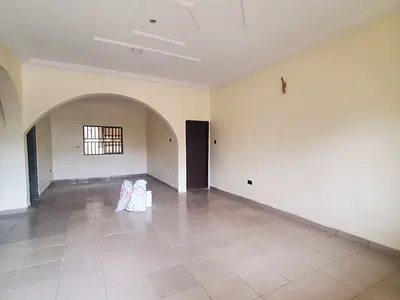 Bestbudget 3 Bedroom Flat on the G-Floor*