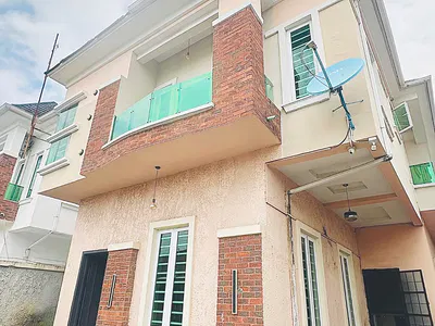 4 Bedroom Fully Detached Duplex+ BQ + Gatehouse