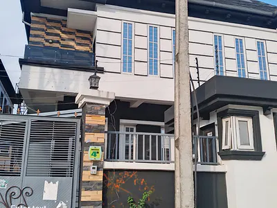 Beautiful and Clean 4 Bedroom Duplex