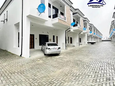 Spacious 4 Bedroom Terrace G-Unit Swimming Pool & Gym Duplex