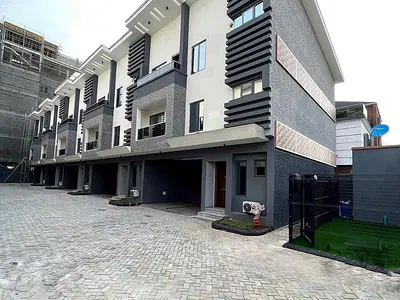 Contemporary 4 Bedroom Terrace Duplex