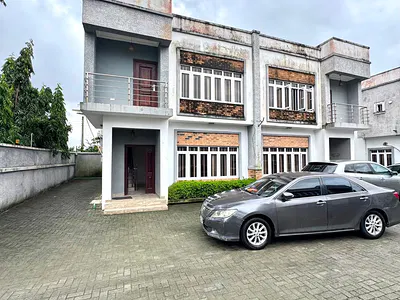 Well Maintained 3 Bedroom Terrace Duplex with a BQ