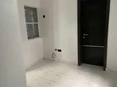 Modern Mini Flat Apartment (Video)