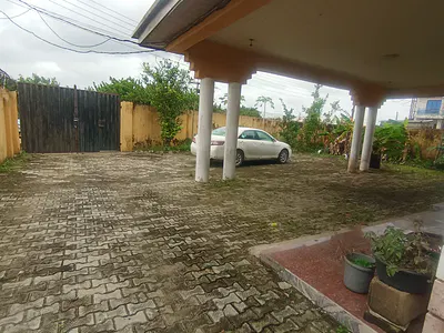 Four Bedrooms House