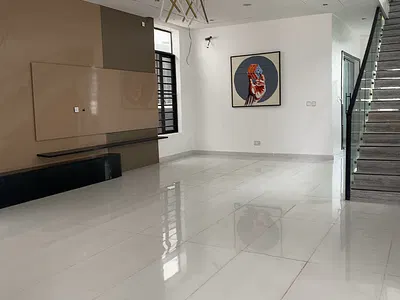 Stunning 5 Bedroom Duplex with a BQ and a Pool