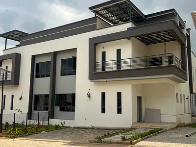 4 Bedroom Semidetached Duplex with a Room BQ