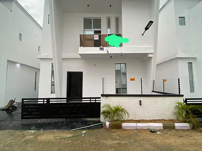2 Unit of Brand New 4 Bedroom Datched Duplex