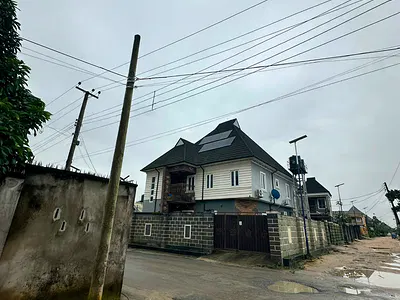 4 Bedroom Diuplex