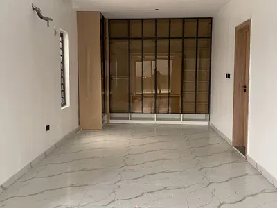 Gorgeous 4 Bedroom Duplex with a BQ