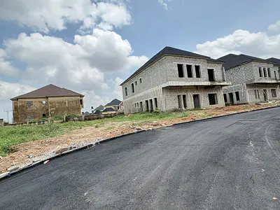 Luxury 5 Bedroom Duplex (Shell Finishing)