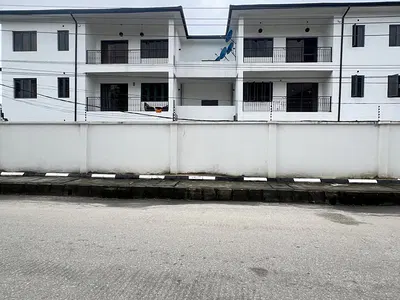 Serviced 1 Bedroom Apartment