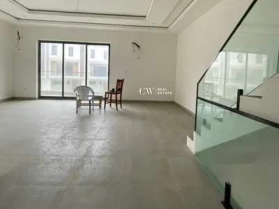 4 Bedroom Terrace