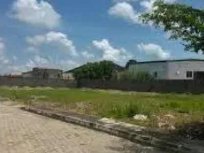 Over 15 Plots of Land Inside a Develop and Secure Estate