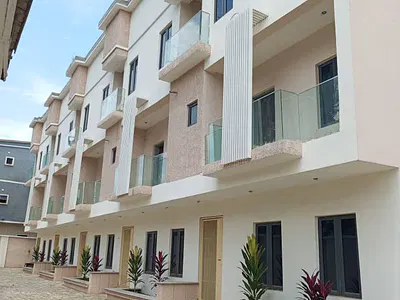 Ultra-Modern 5 Unit of 4-Bedroom Duplex with BQ