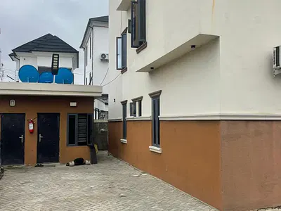 Sharp 2 Bedroom Flat Apartment