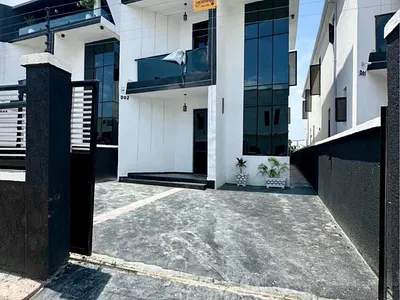 5 Bedroom Detached Duplex with BQ